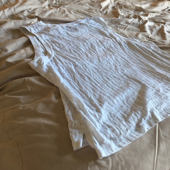 Women’s EVOLUTION AND CREATION White Textured Muscle Tank Top with Mild Crop - Picture 4 of 12